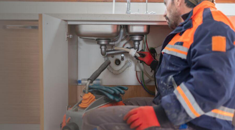 Professional tankless water heater installation services in Tekonsha, MI